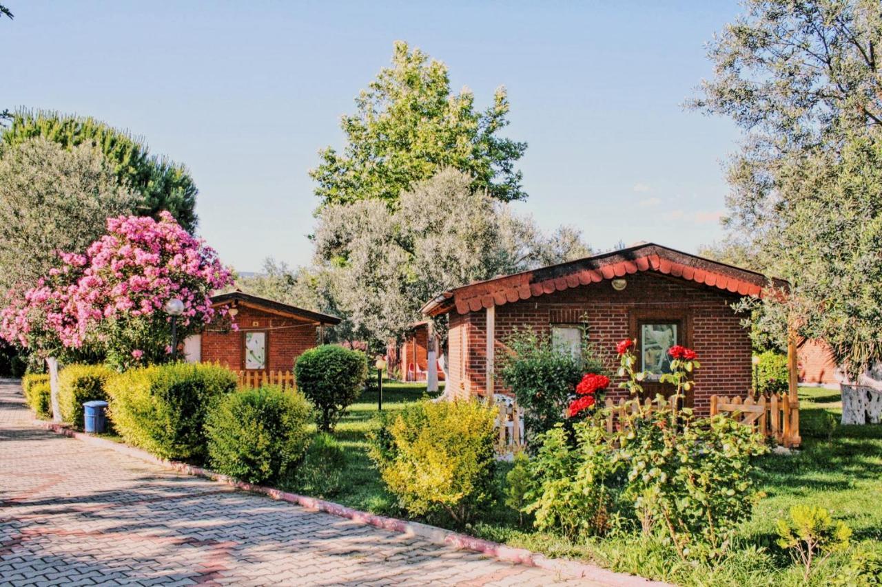 Kervan Tatil Koeyue Edremit  Esterno foto
